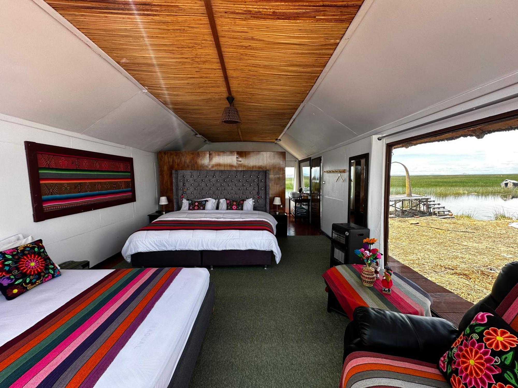 Uros Waliski Lodge Puno Exterior foto