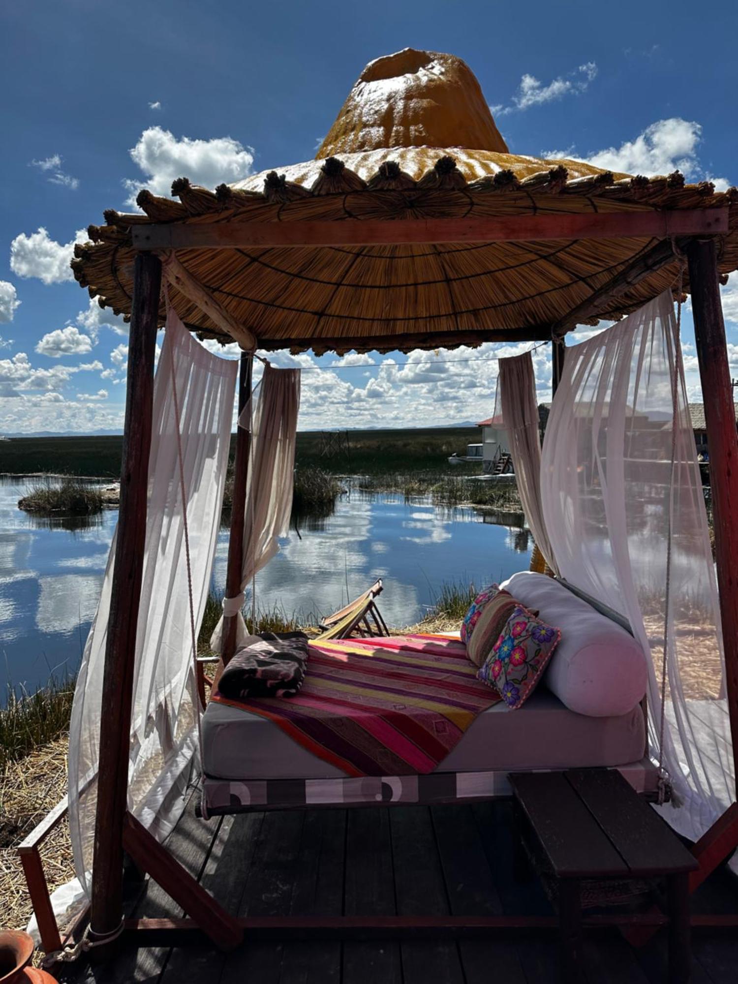 Uros Waliski Lodge Puno Exterior foto