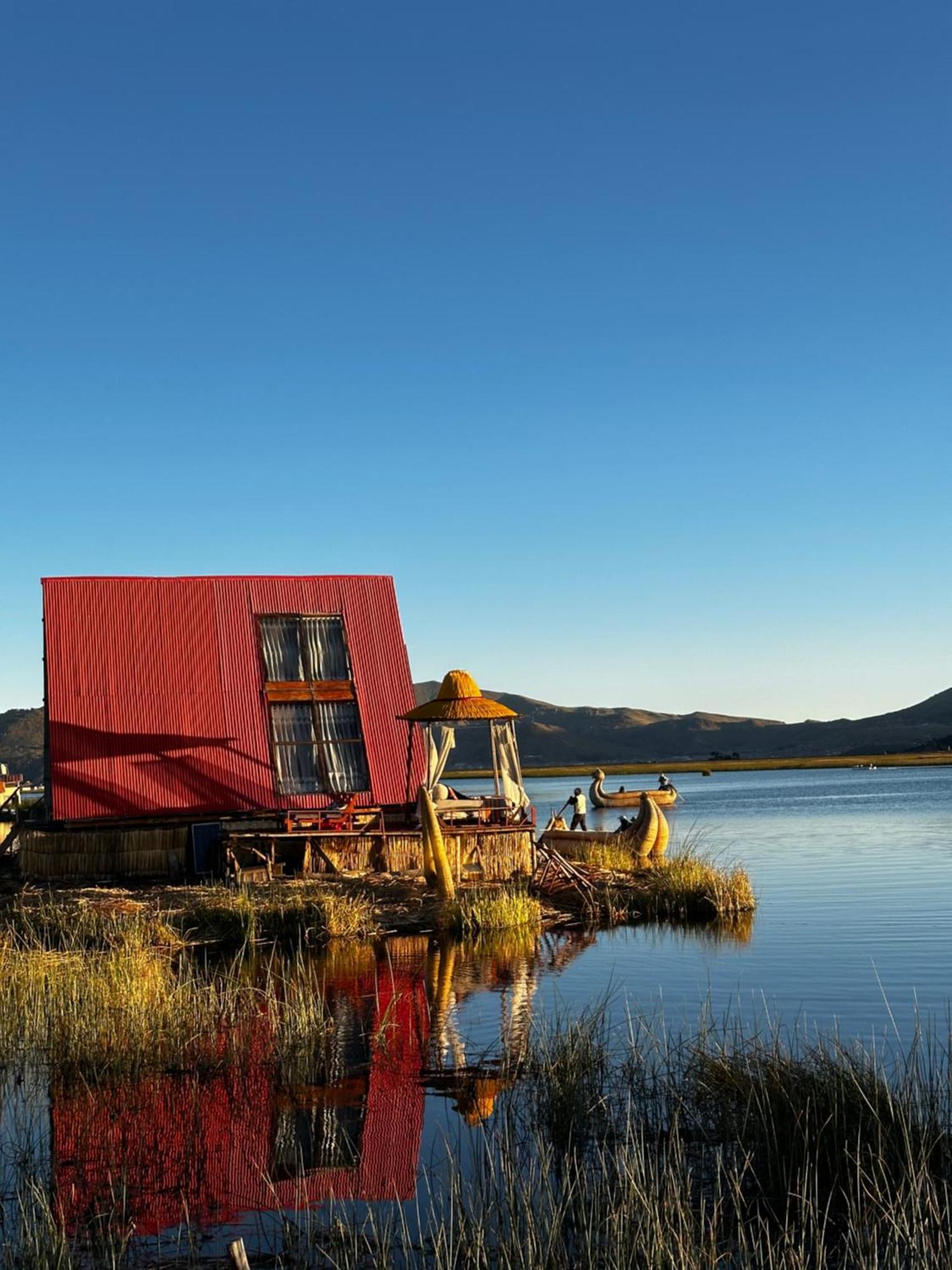 Uros Waliski Lodge Puno Exterior foto