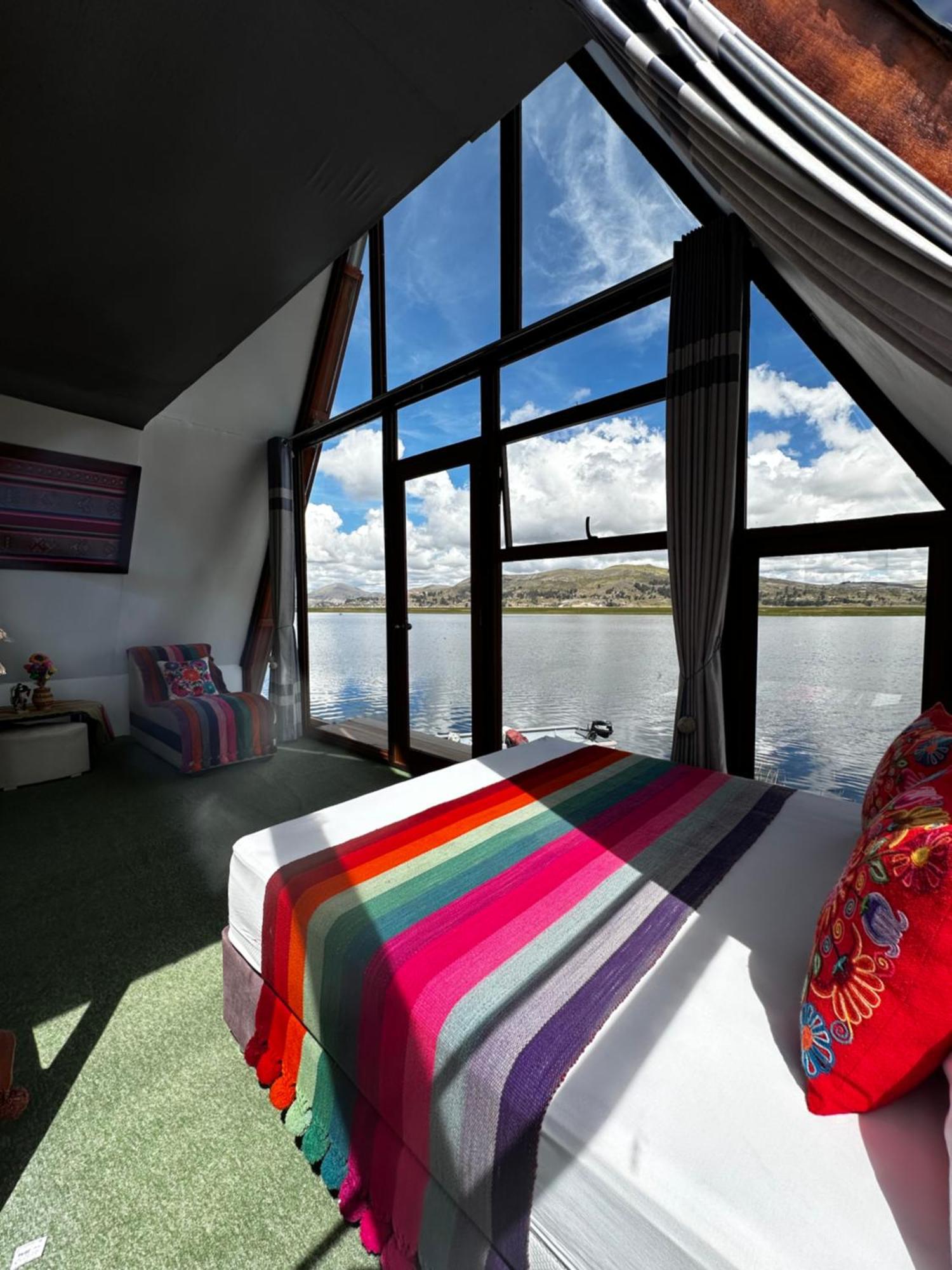 Uros Waliski Lodge Puno Exterior foto