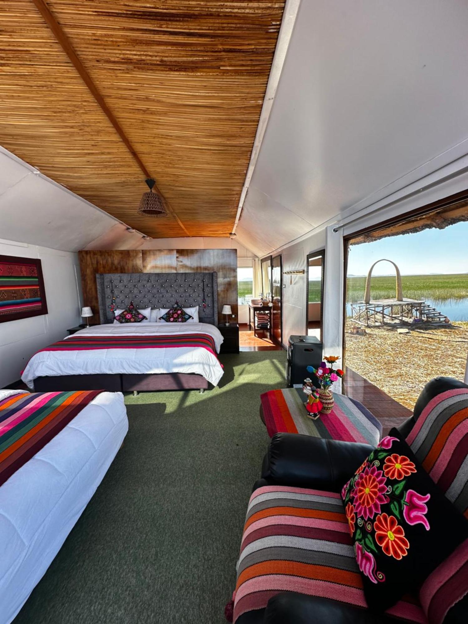 Uros Waliski Lodge Puno Exterior foto