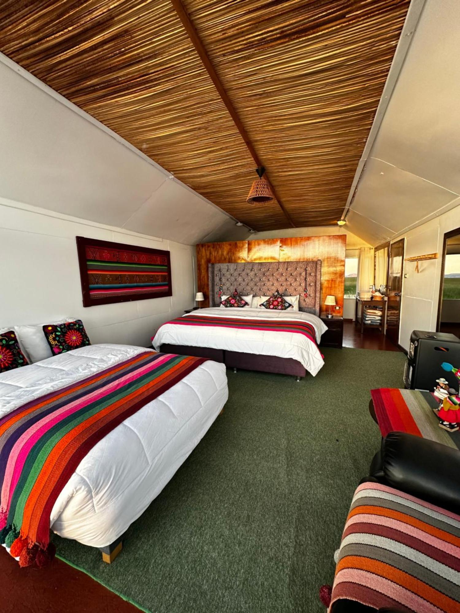 Uros Waliski Lodge Puno Exterior foto
